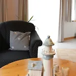 Hus Bi De Strandloeper Appartement